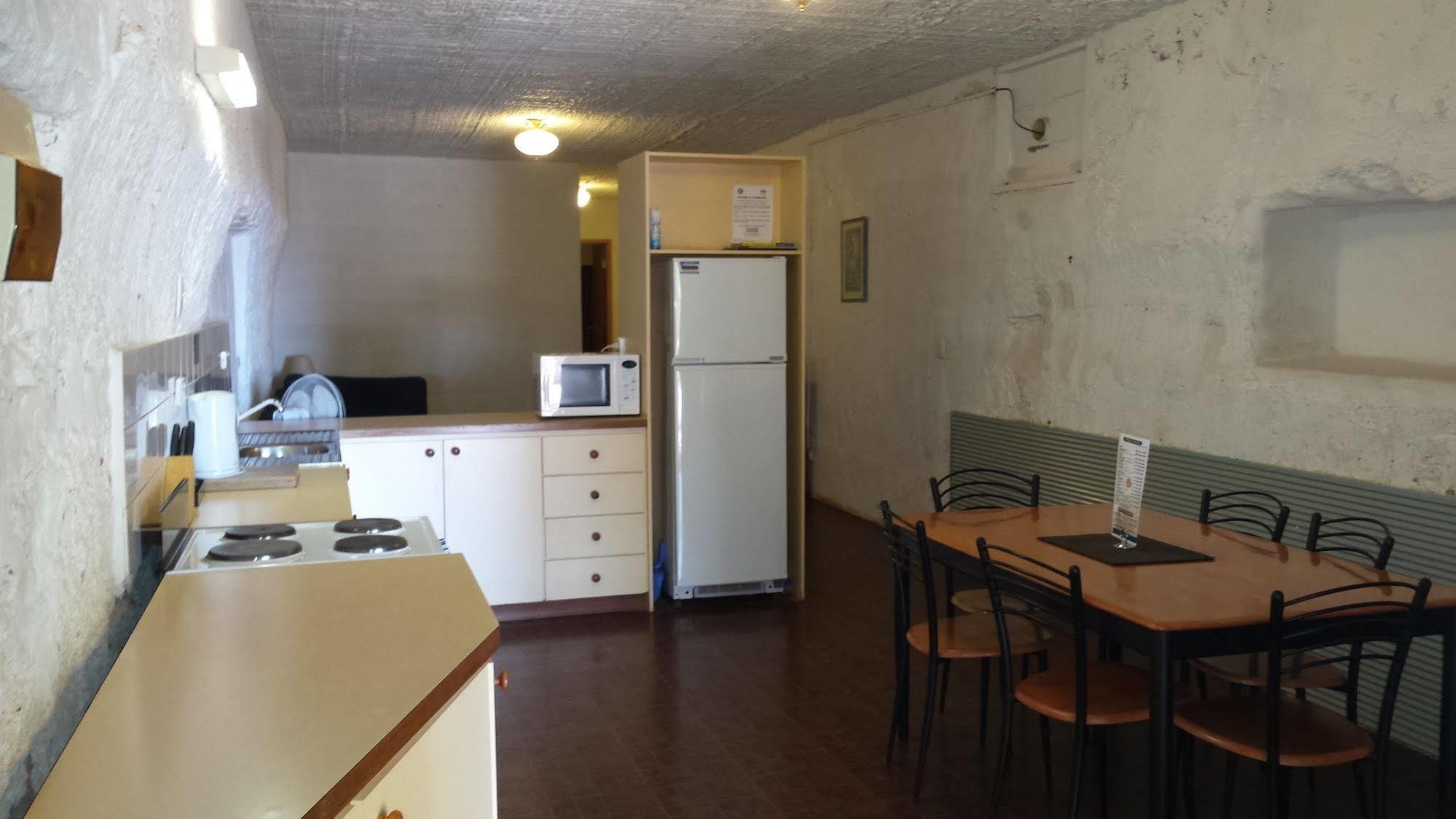 Desert View Apartments Coober Pedy Extérieur photo